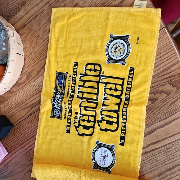 NHL Winter Classic Terrible Towel from 01/01/2011 - Picture 3 of 5